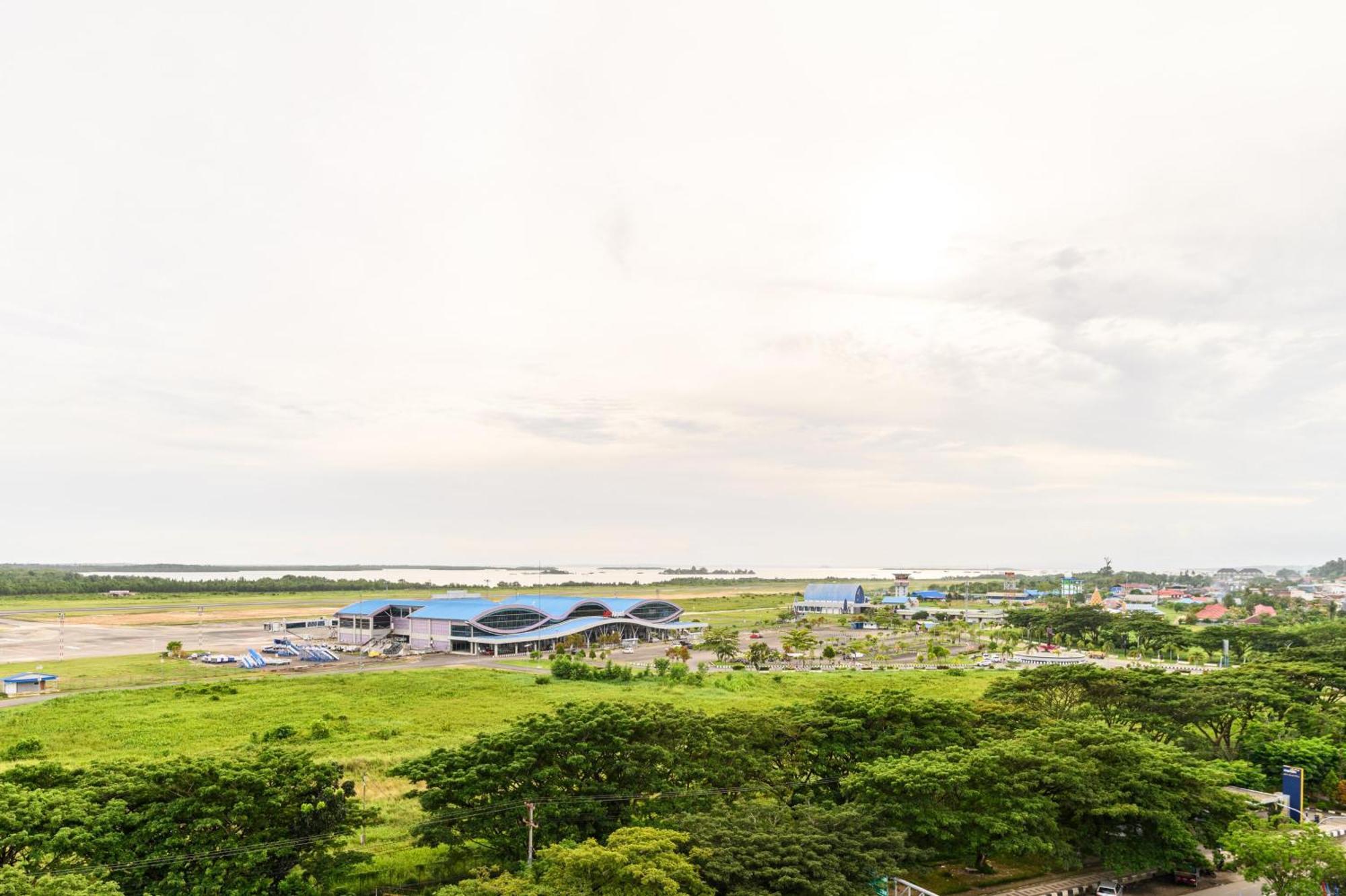 Aston Sorong Hotel & Conference Center Eksteriør bilde